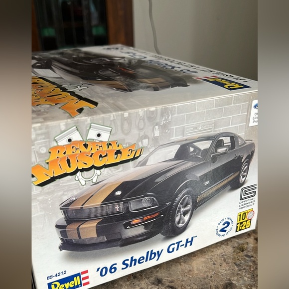 Revell muscle 06 Shelby gt-h - Picture 3 of 5